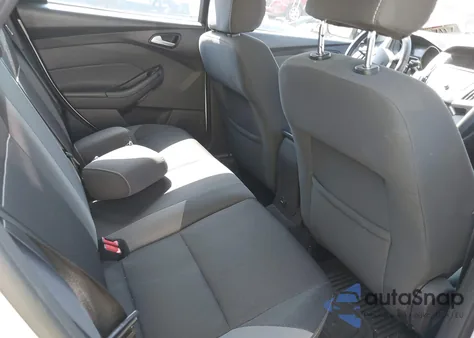 2014 Ford Focus Se z USA, uszkodzony, nr VIN 1FADP3K29EL272085